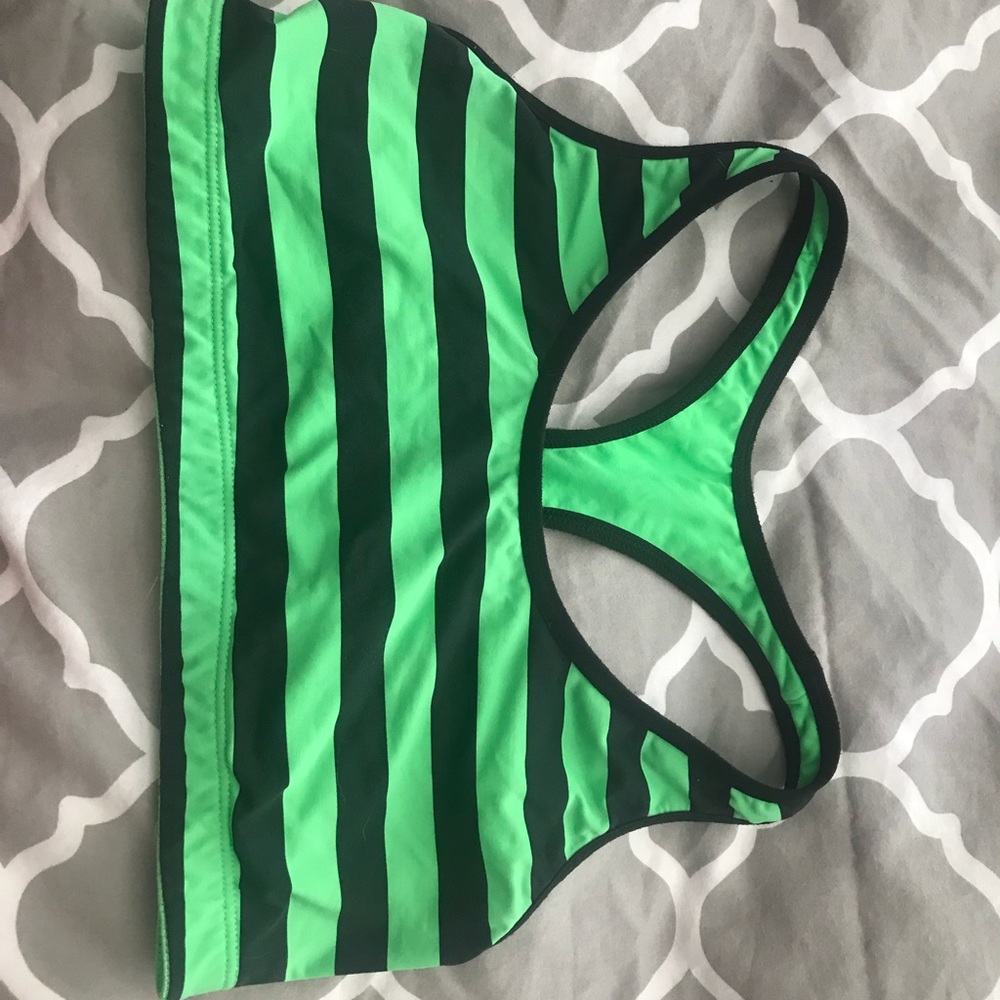 Pink yoga sports bra